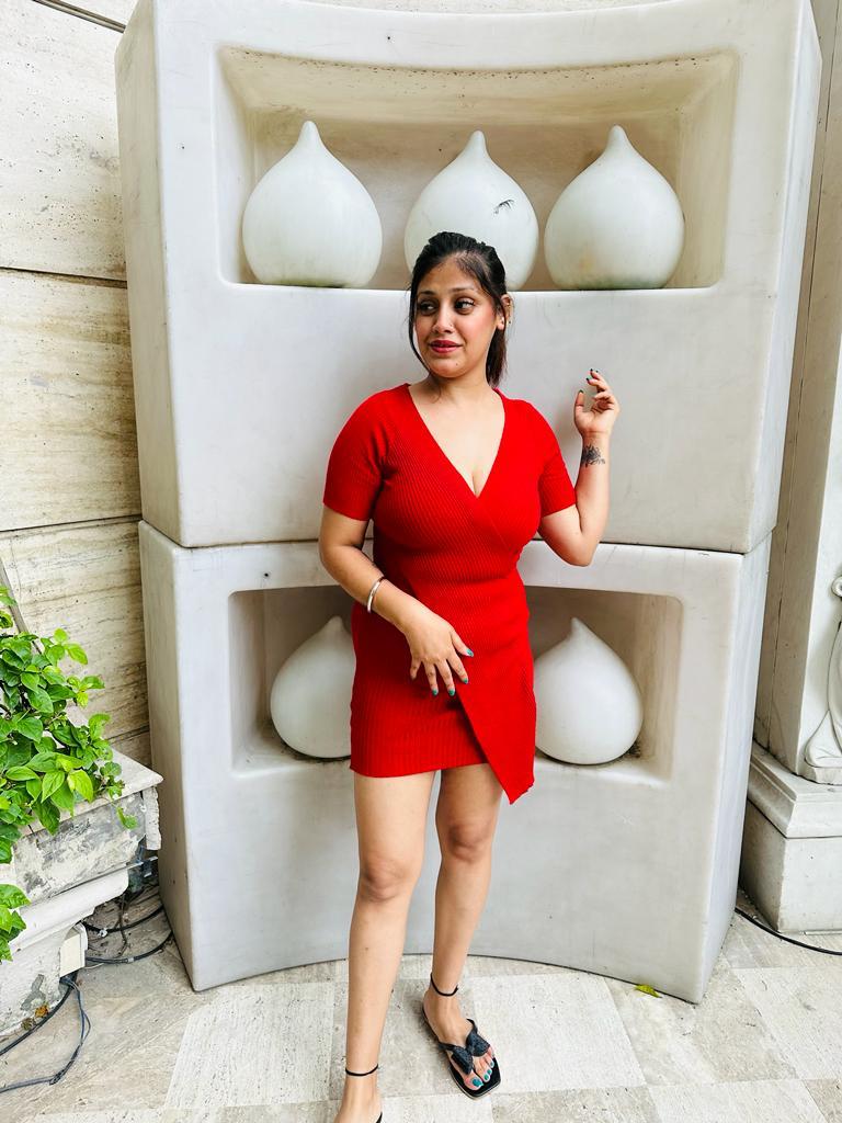 Karauli call girl